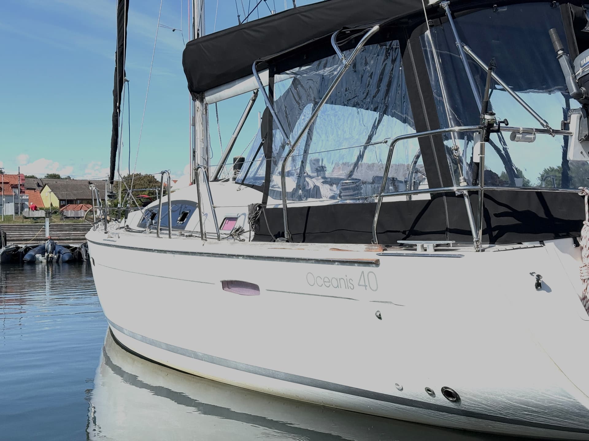 Oceanis 40 hull detail with bimini and sprayhood