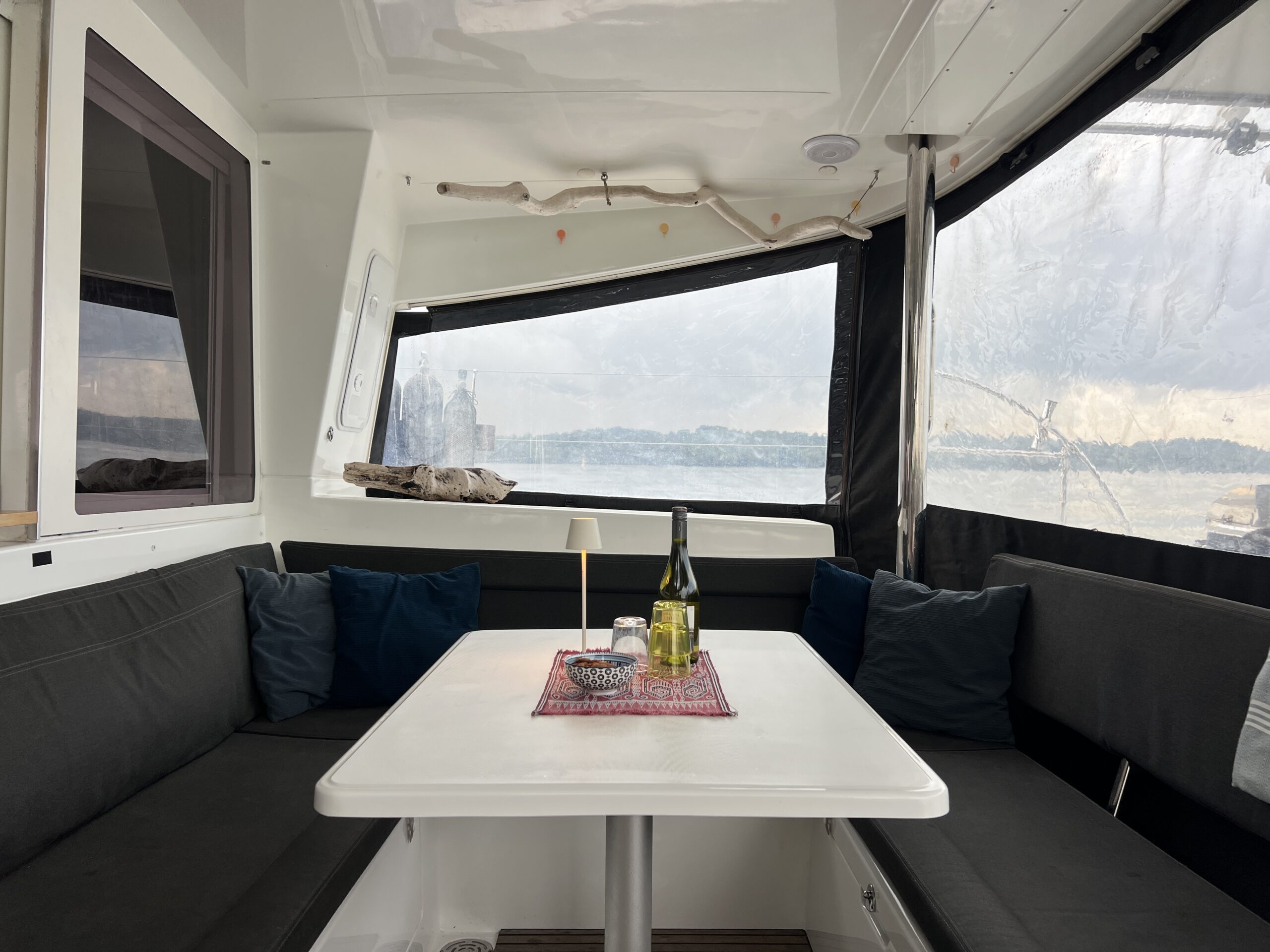 Elsa — 2017 Lagoon 400 S2 catamaran