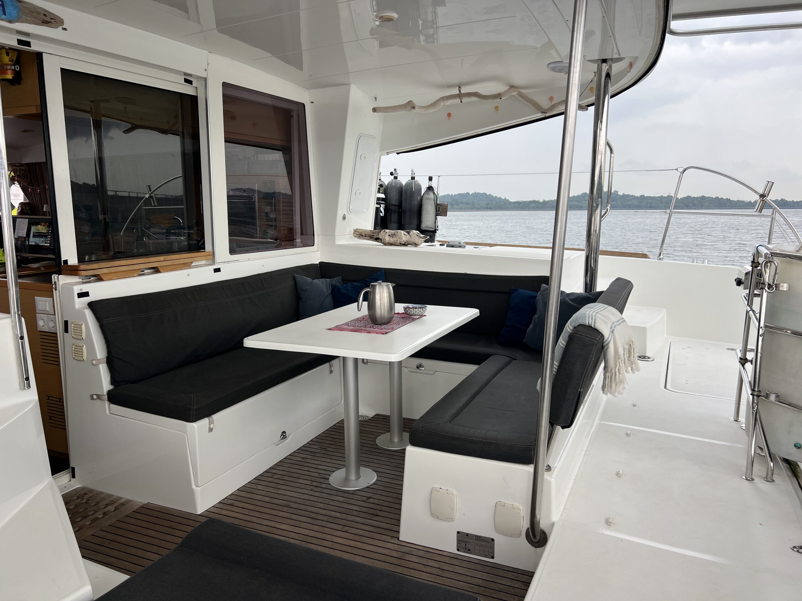 Elsa — 2017 Lagoon 400 S2 catamaran