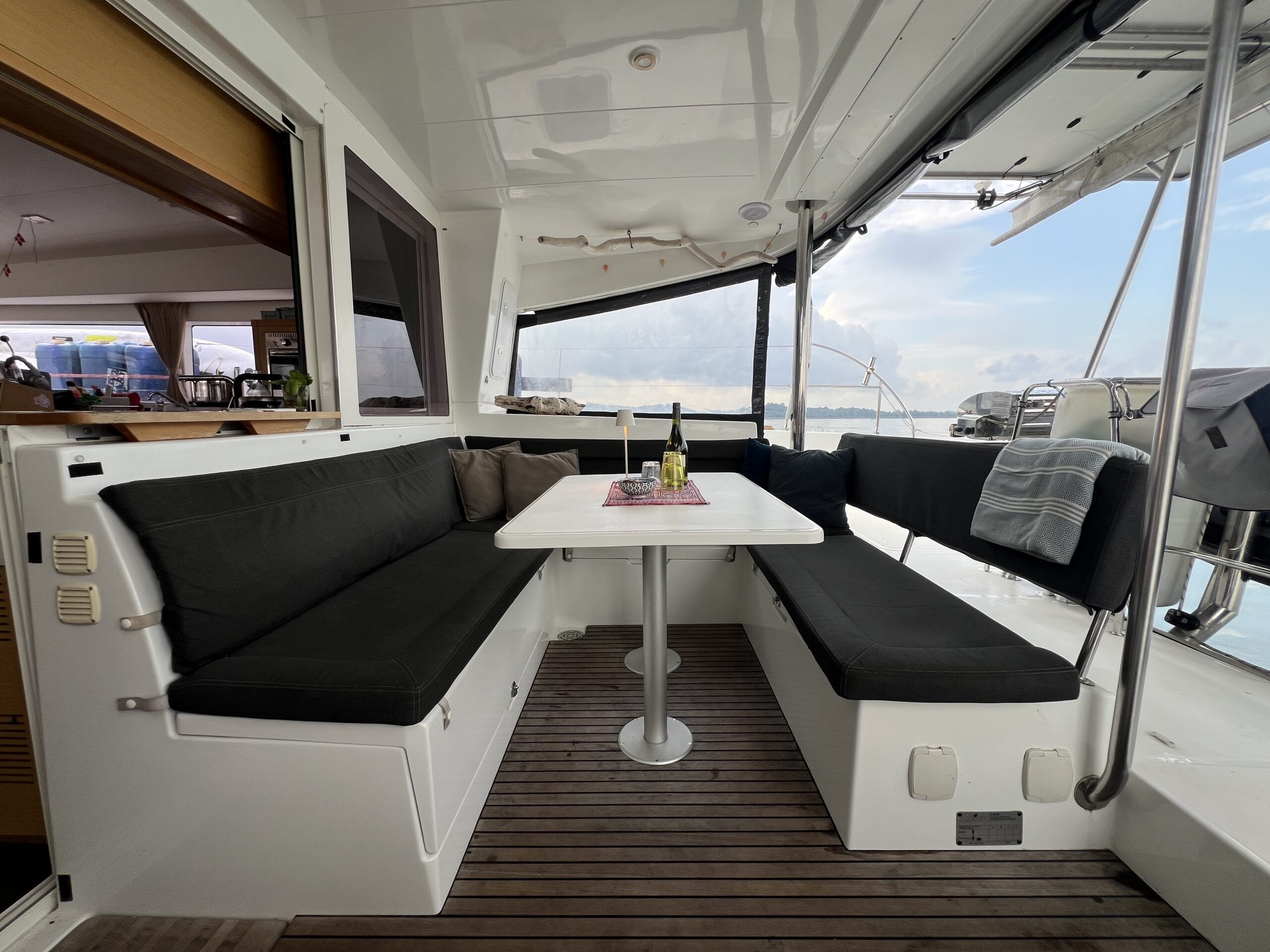 Elsa — 2017 Lagoon 400 S2 catamaran
