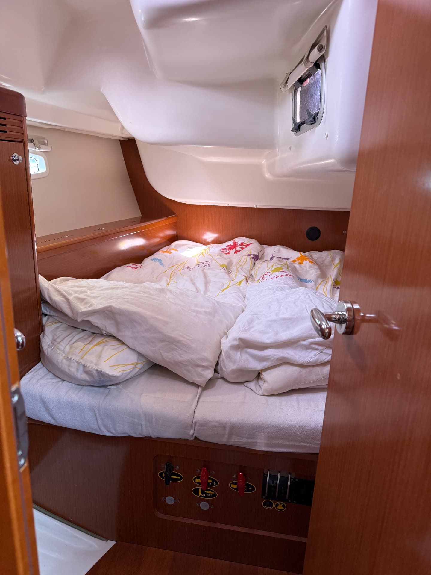 Aft double cabin with hull port and switch panel