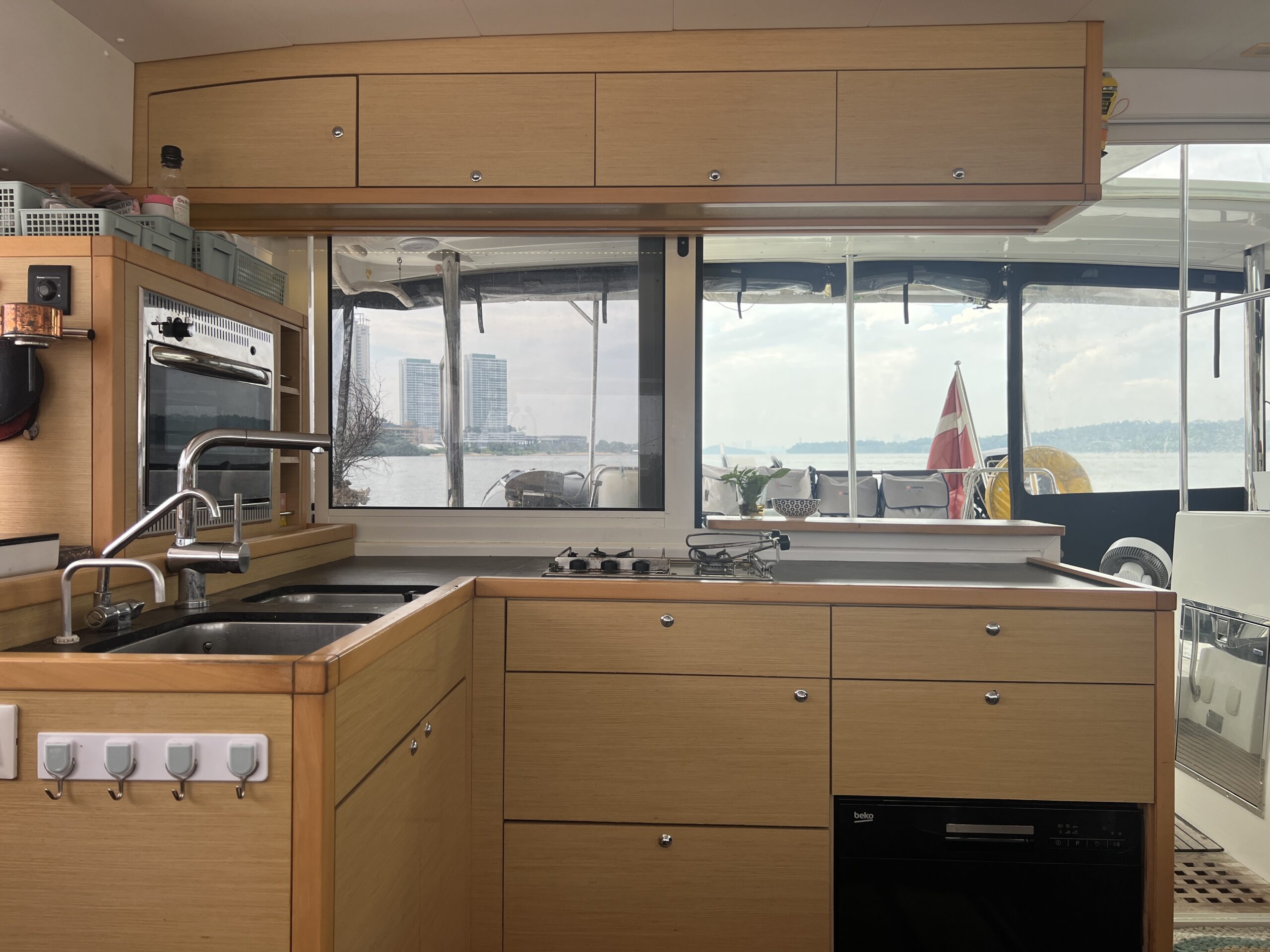 Elsa — 2017 Lagoon 400 S2 catamaran